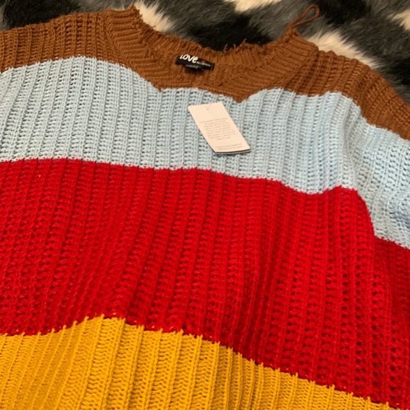 Love Mixed Color Sweater with Asymmetrical Ends - Picture 4 of 8